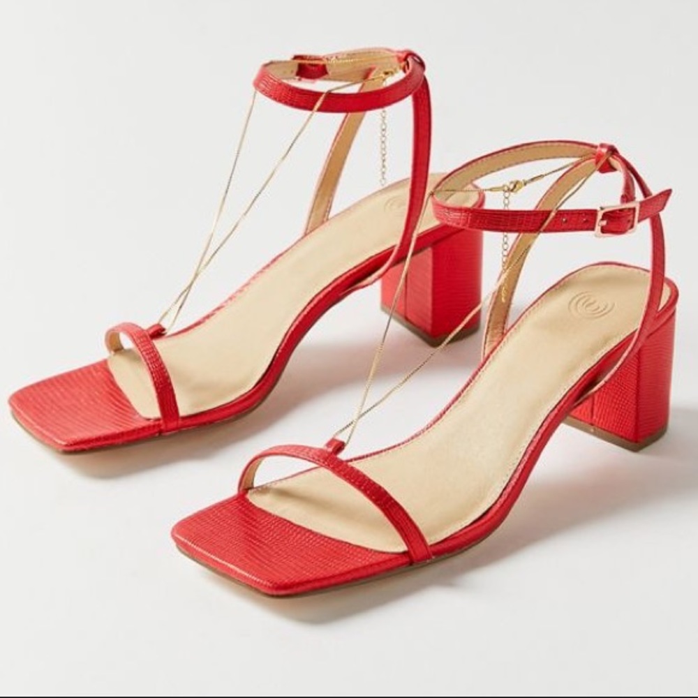 UO Chain Croc Heel